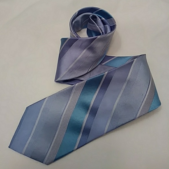 MICHAEL KORS Other - MICHAEL KORS SILK TIE